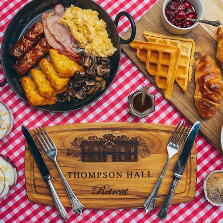 Thompson Hall Retreat Экстерьер фото